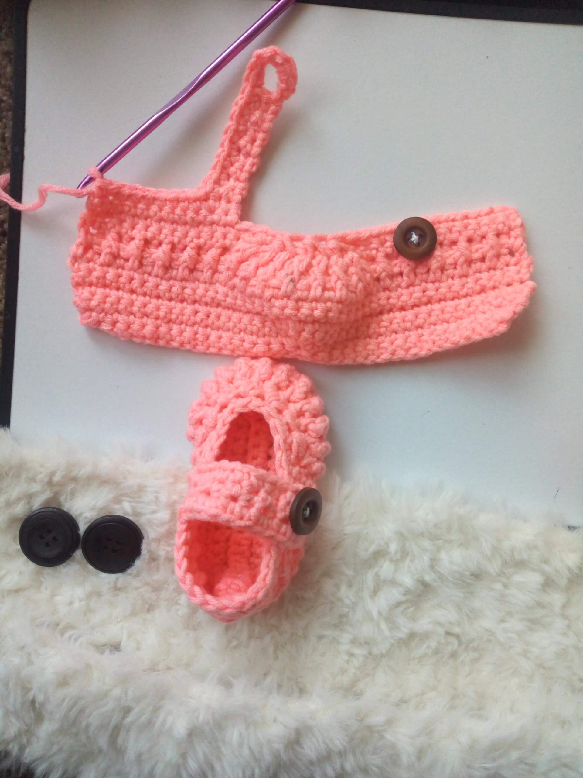 Crochet Baby Booties made in flat