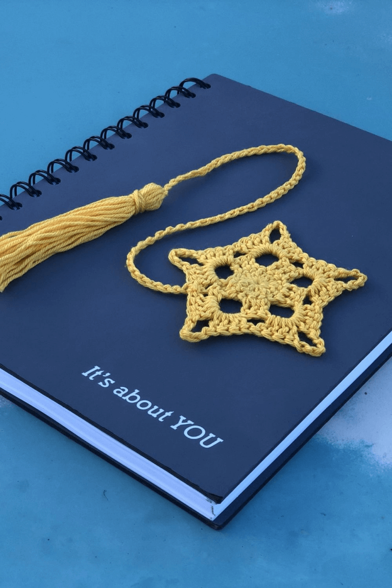 Free Crochet Book Mark/Key Chain Pattern