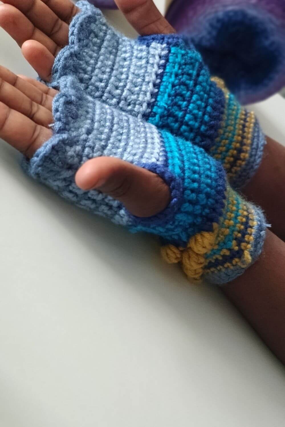 Crochet Fingerless Gove pattern