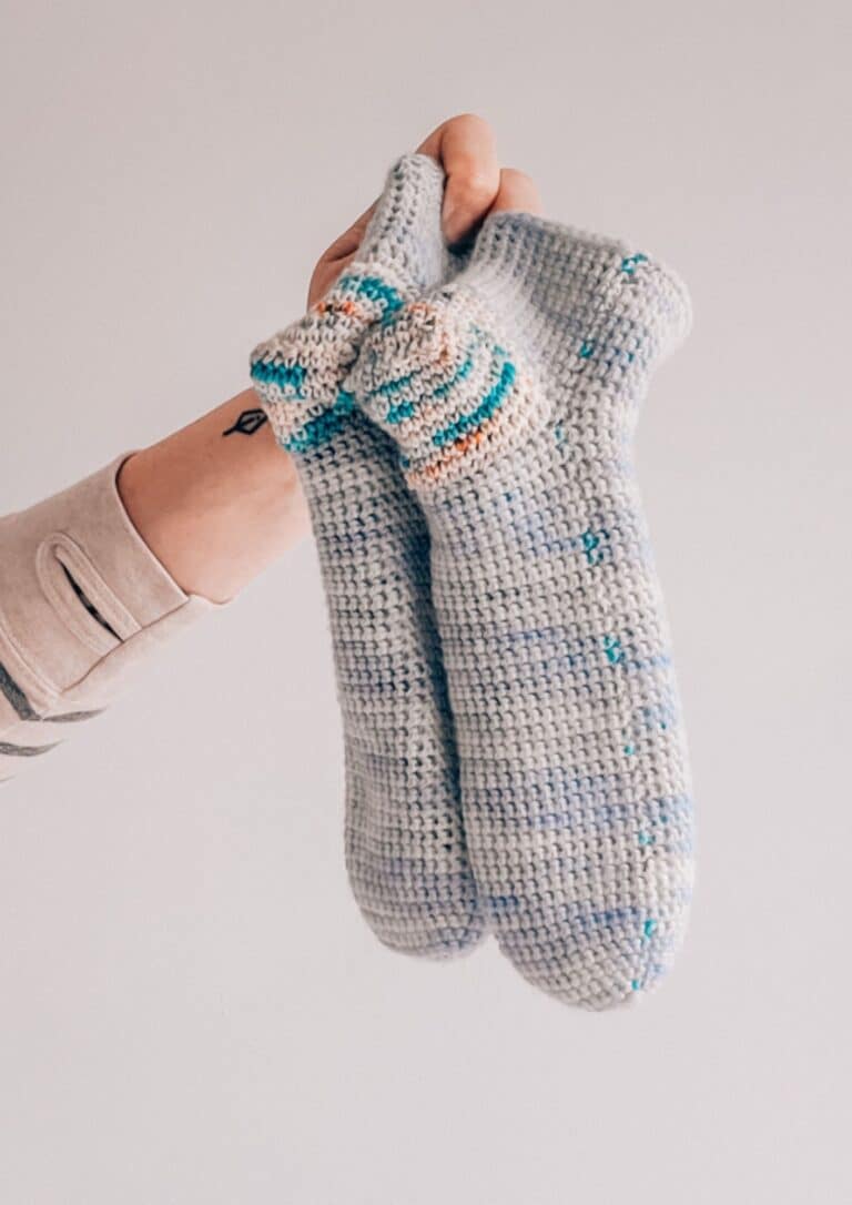 Hestia reversible crochet ankle socks: Free Pattern