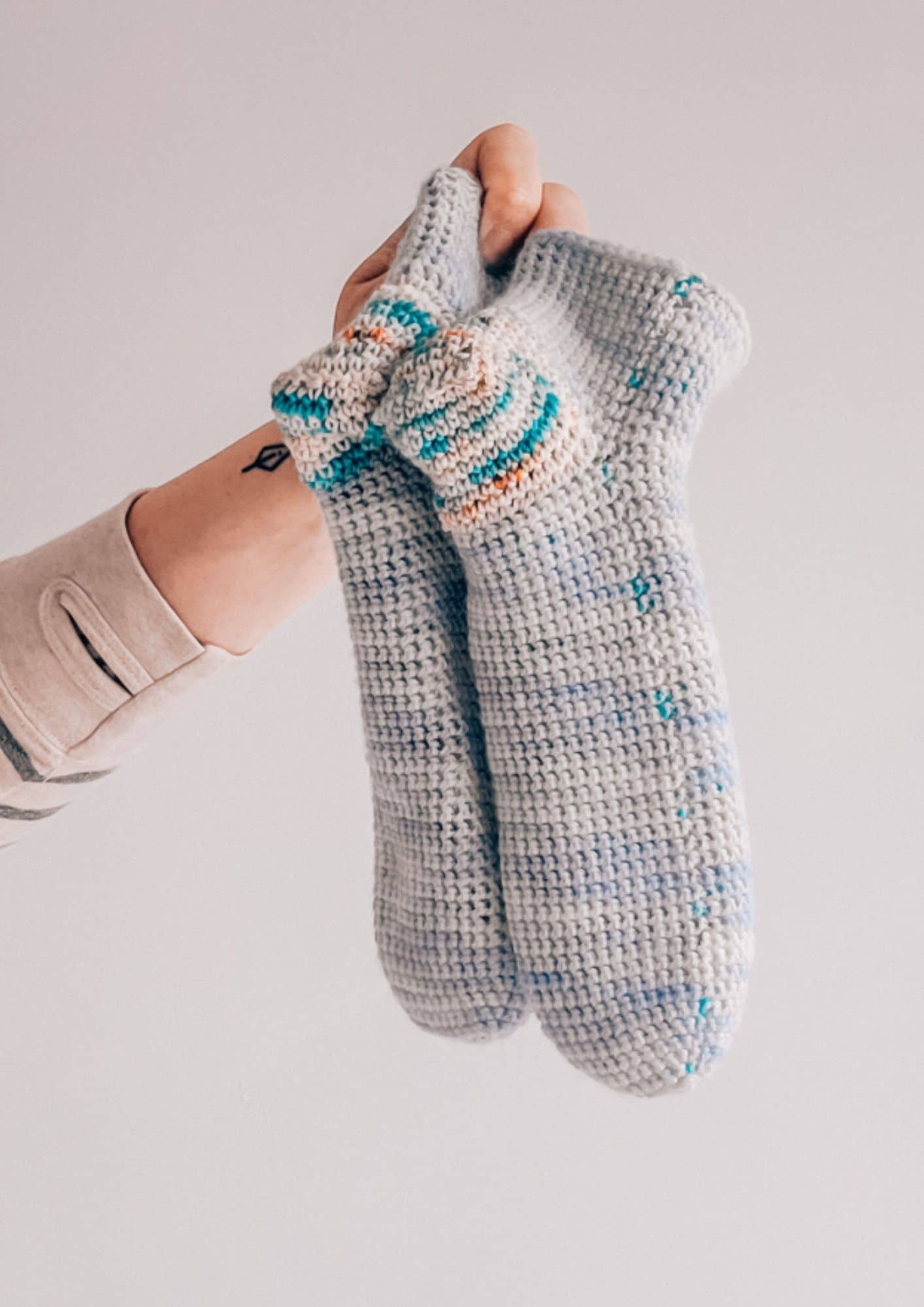Crochet socks pattern