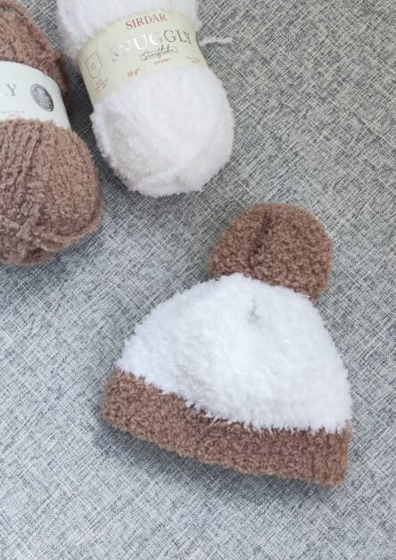 Tips on how to crochet with Fuzzy, faux fur and eyelash yarn like a pro