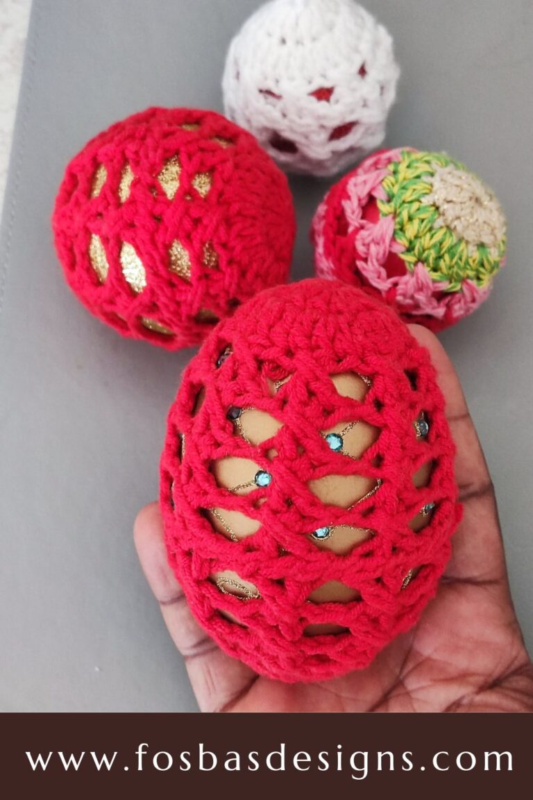 Easy crochet Christmas Bauble free pattern