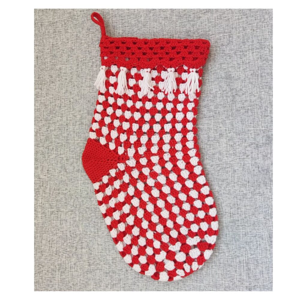 Easy crochet granny Christmas stocking free pattern