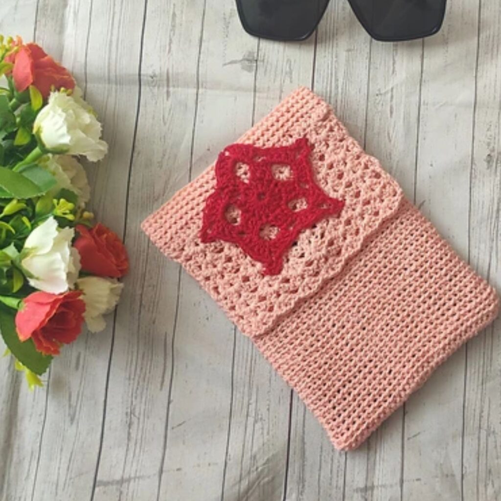 Crochet Gift Ideas: Mini Crochet Drawstring Bag - KnitcroAddict
