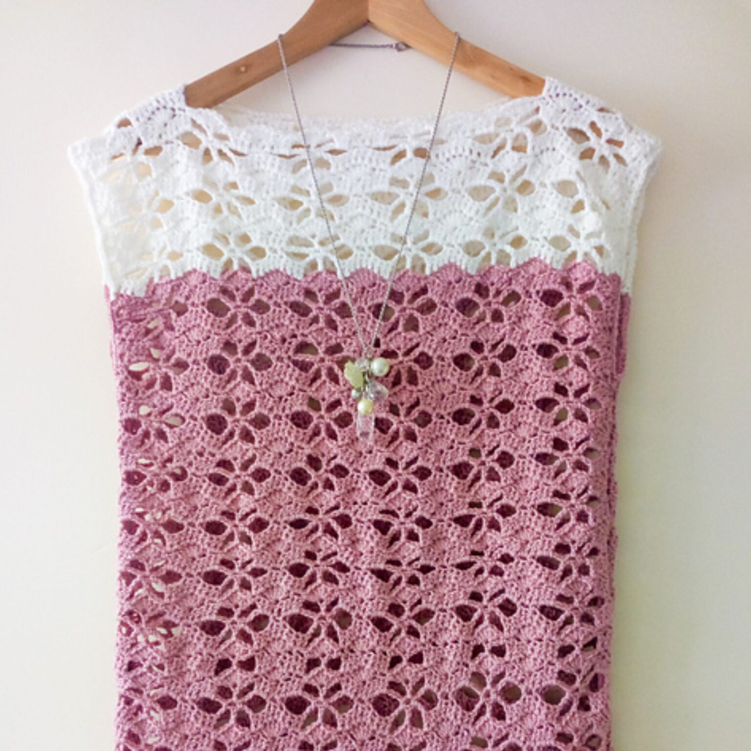 Crochet top pattern - Fosbas Designs