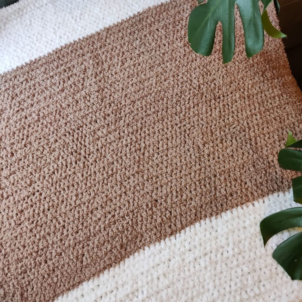 Crochet fluffy blanket, Made using furry yarn