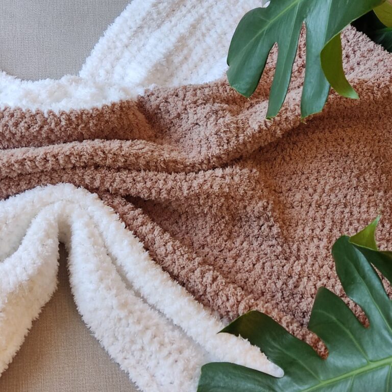 Easiest crochet fluffy blanket pattern