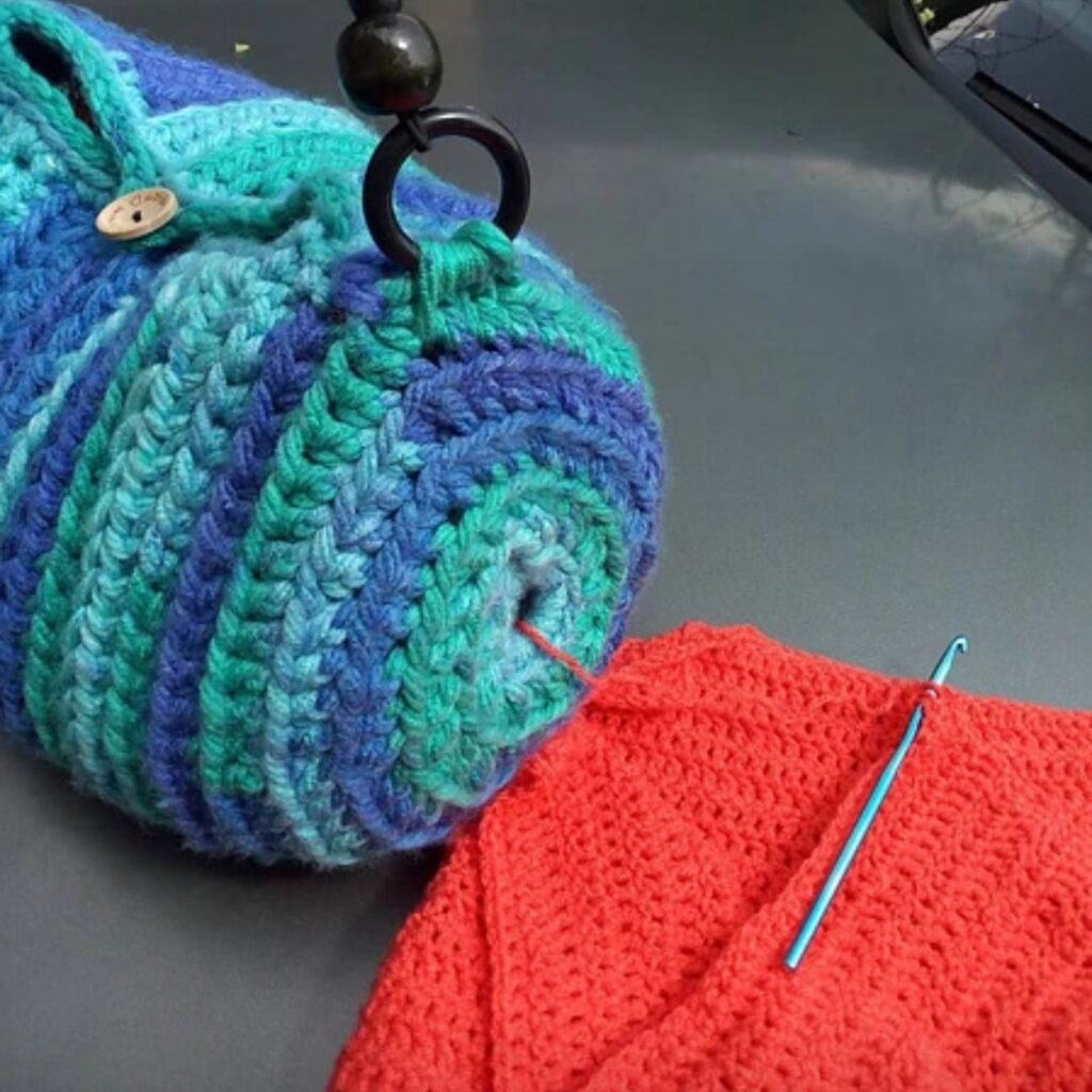 The Yarn Buddy Bag Free Crochet Pattern & Paid