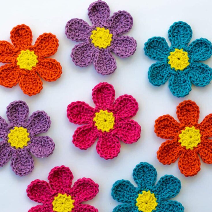 26 Easy crochet flower patterns + How to use them 