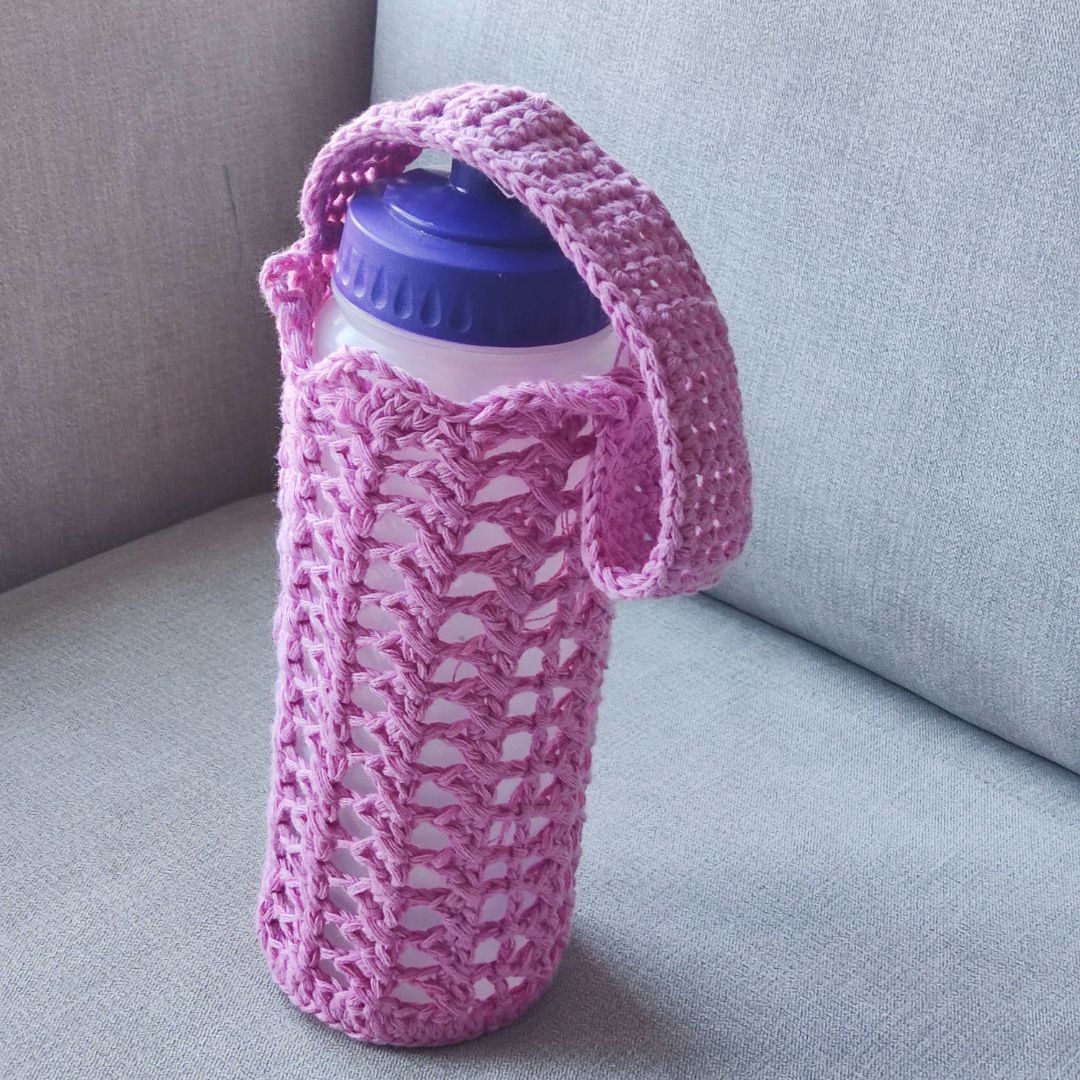 1 hour Crochet Water Bottle Holder Free Pattern - Fosbas Designs