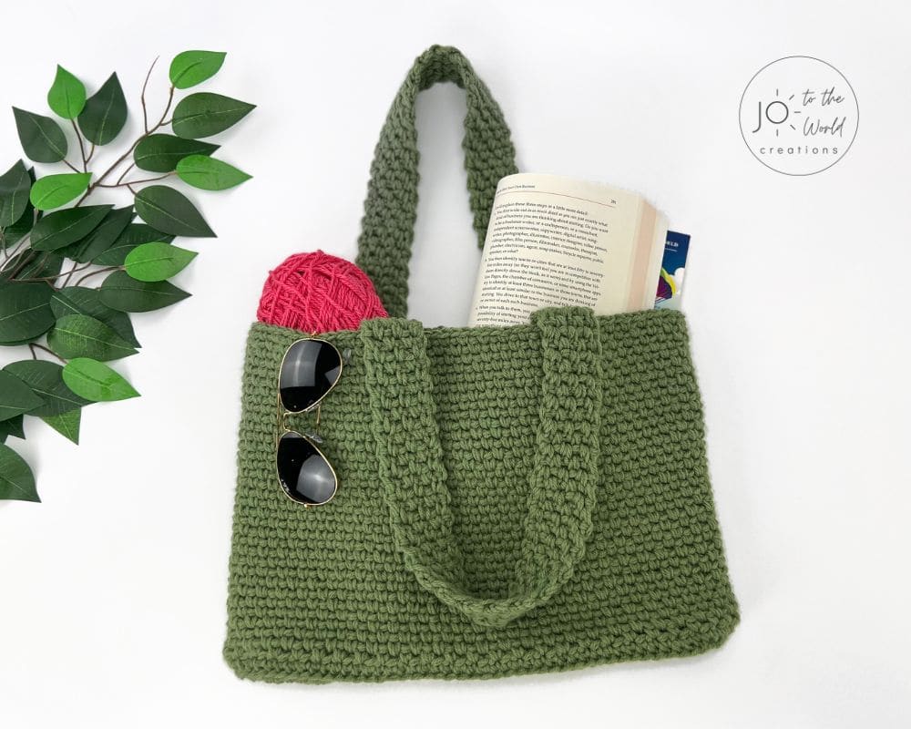Modern crochet bag idea