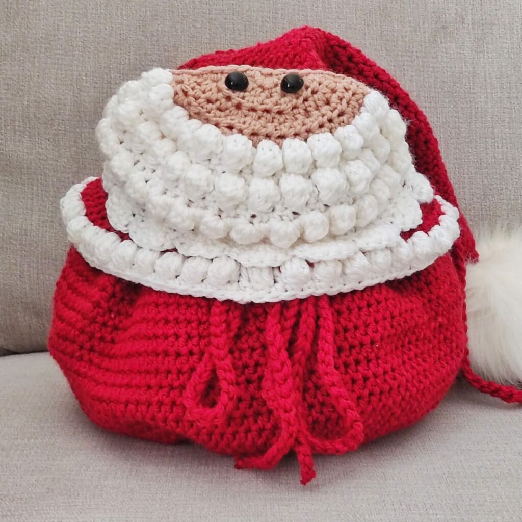Easy, realistic Christmas Santa Drawstring Bag Pattern free