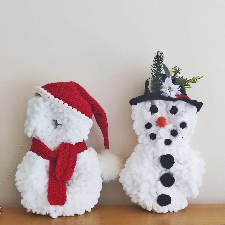 Easy snowman wreath DIY