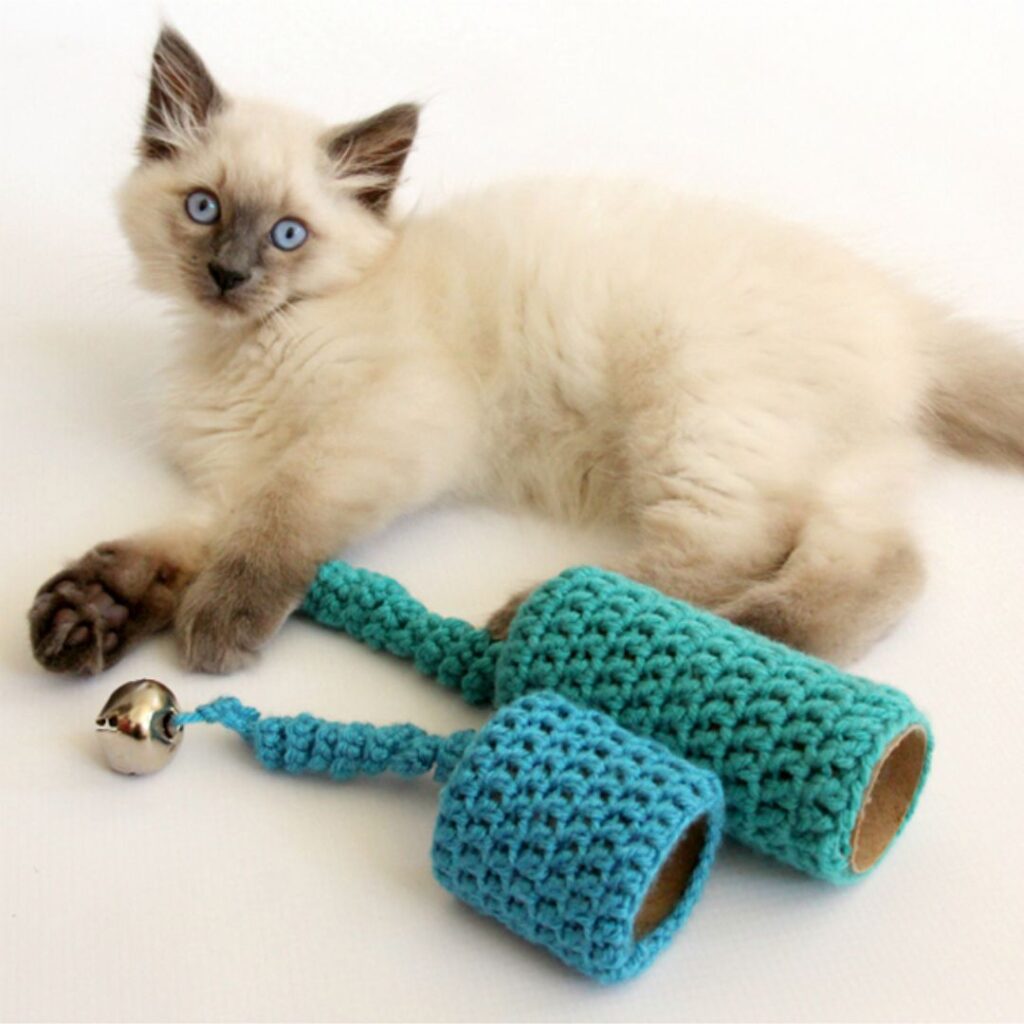 Easy crochet catnip toy idea
