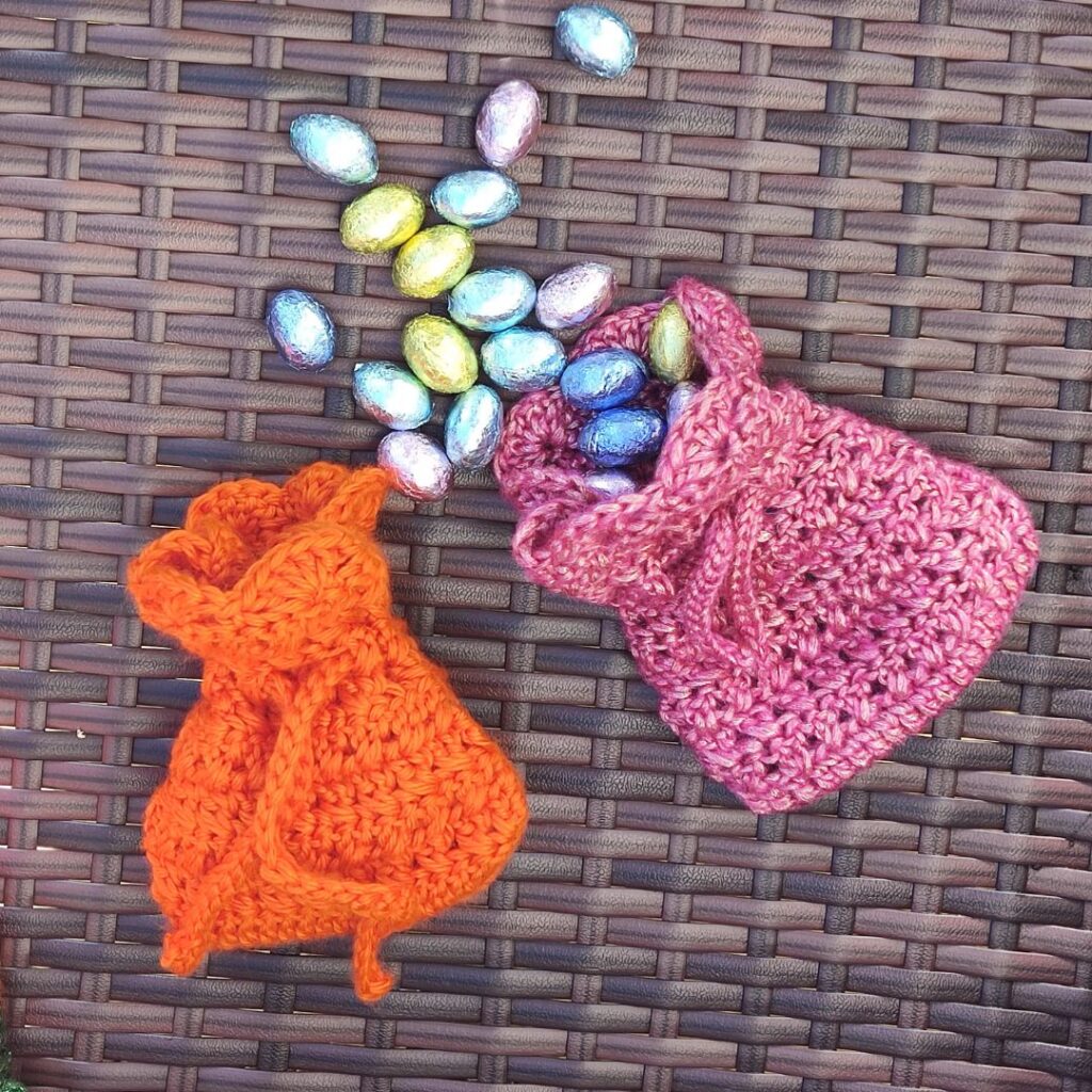 Easy and fun project: crochet mini purse bag free pattern 
