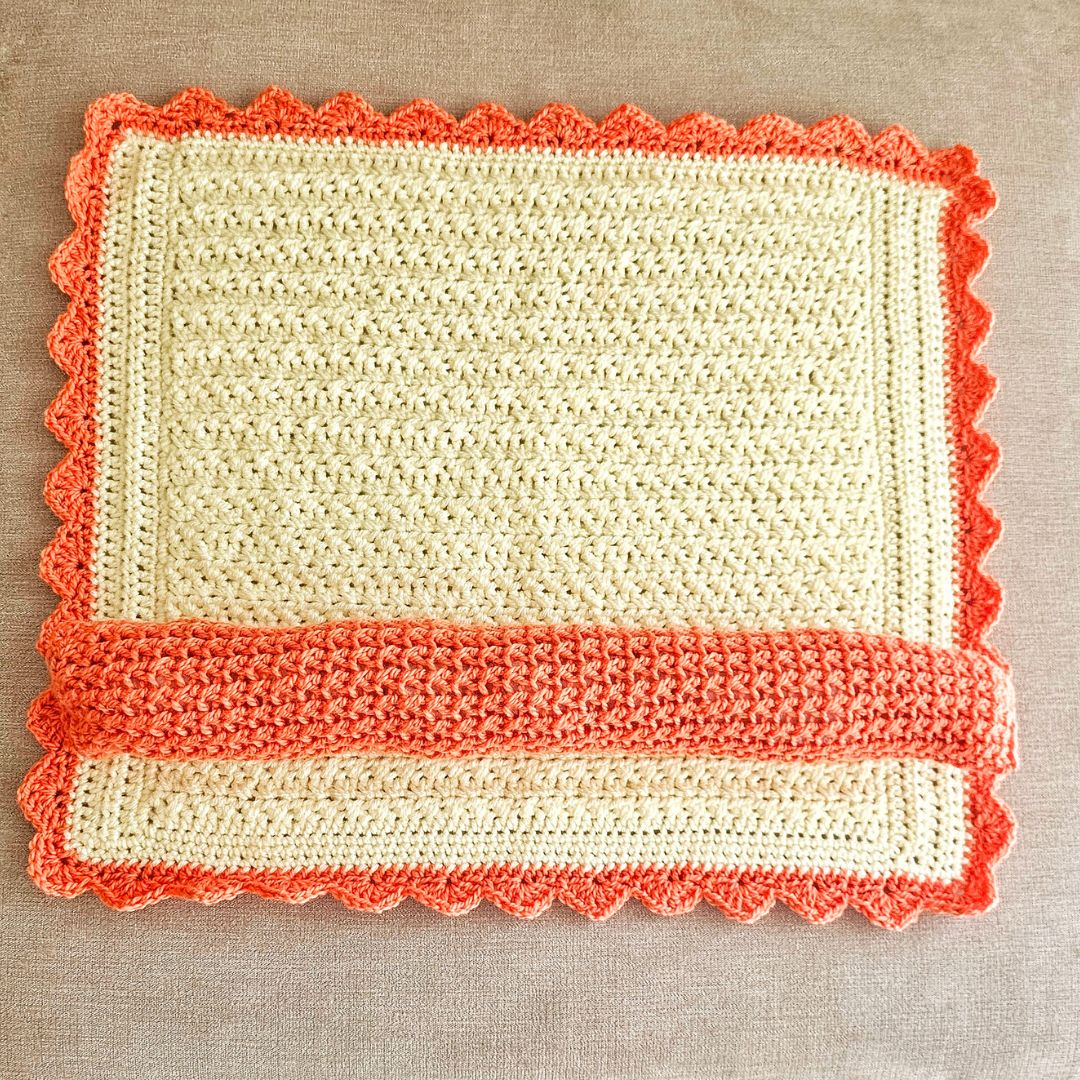 Super easy crochet wrist rest cushion with keyboard mat free pattern