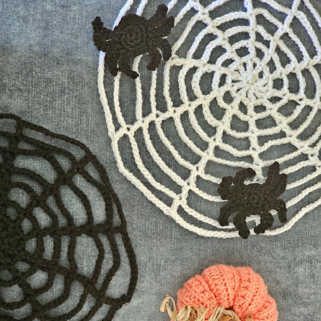 how to crochet a spider web with yarn - free pattern