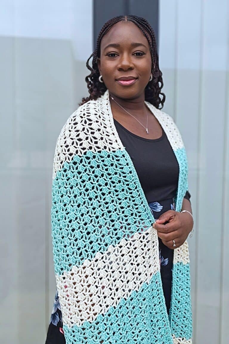 Simple crochet summer lacy scarf free pattern