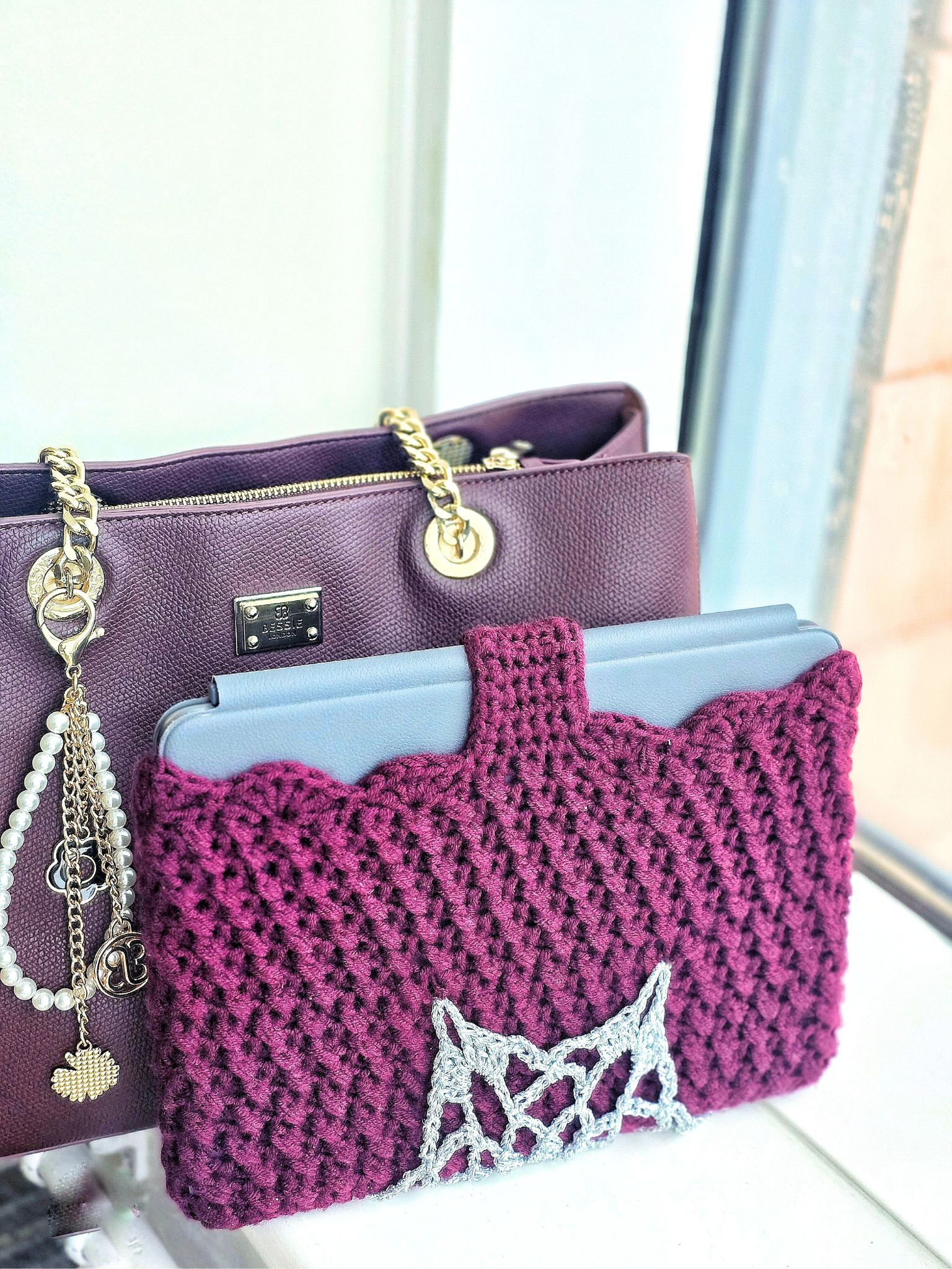 Easy crochet iPad sleeve free pattern
